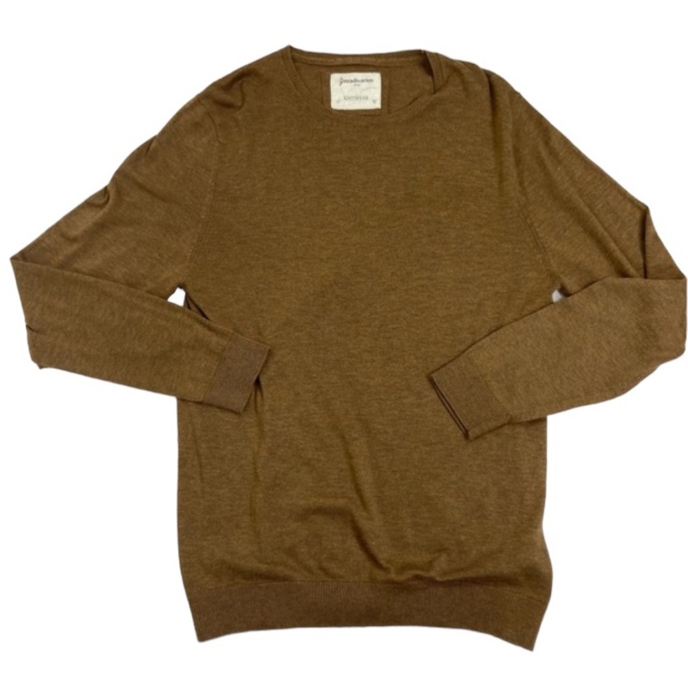 Stradivarius mens tan brown lightweight knit sweater. Size Large
